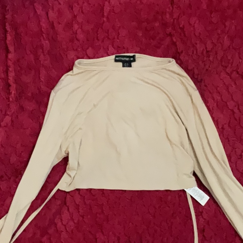 Back Cutout Crop Top